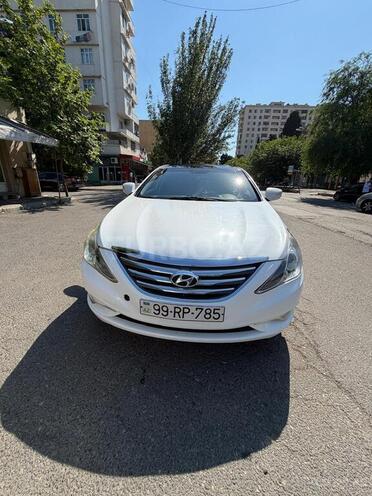 Hyundai Sonata-10