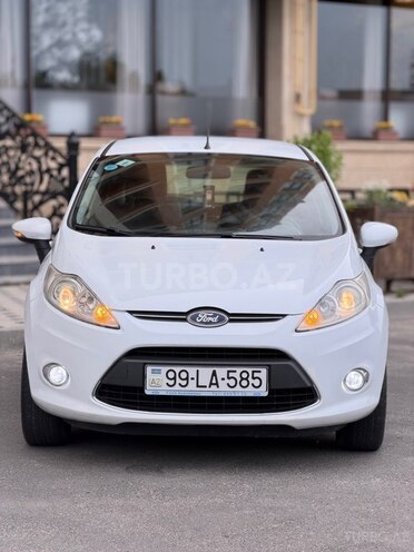Ford Fiesta-1