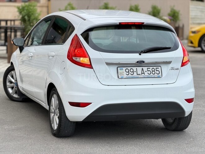 Ford Fiesta-5