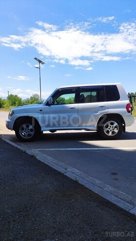 Mitsubishi Pajero io-9