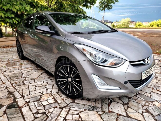 Hyundai Elantra-5