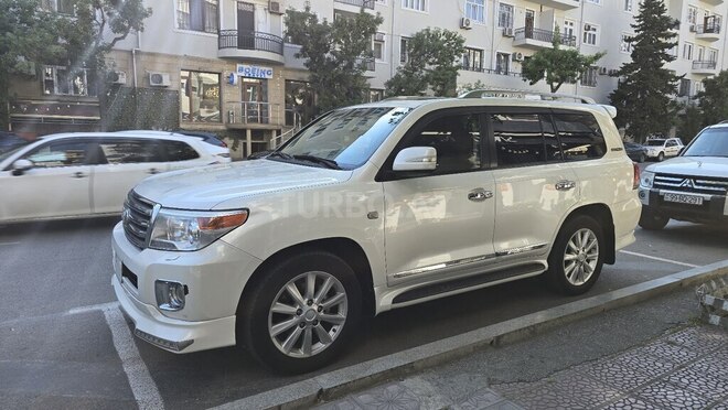 Toyota Land Cruiser-3