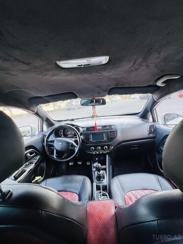 Kia Rio-8