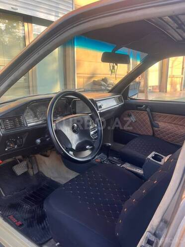Mercedes 190-3