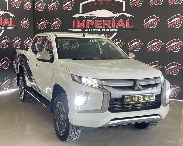 Mitsubishi L200-1