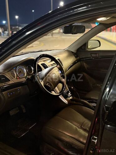 Hyundai Sonata-5