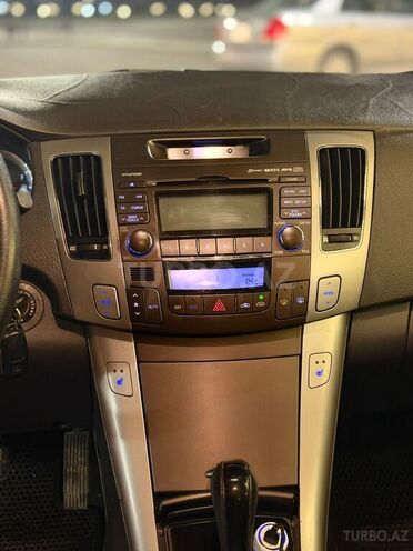 Hyundai Sonata-10