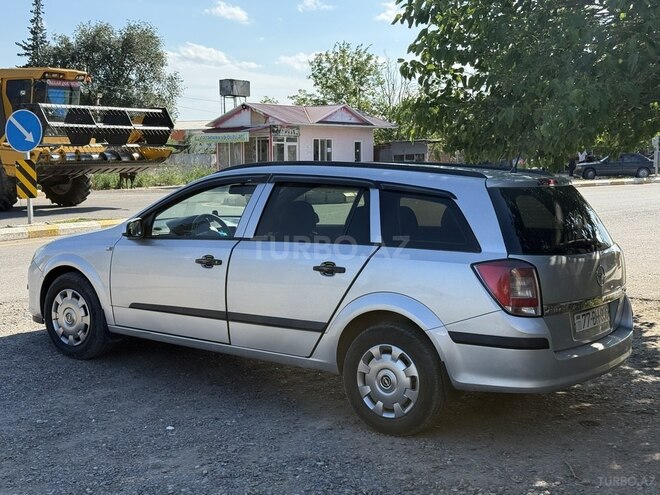Opel Astra-3