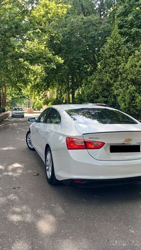 Chevrolet Malibu-5