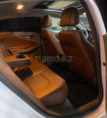 Chevrolet Malibu-12