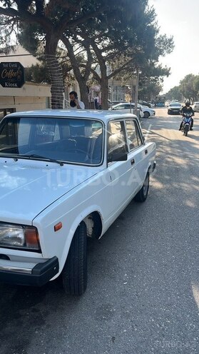 LADA (VAZ) 2107-2