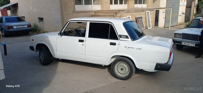 LADA (VAZ) 2107-5