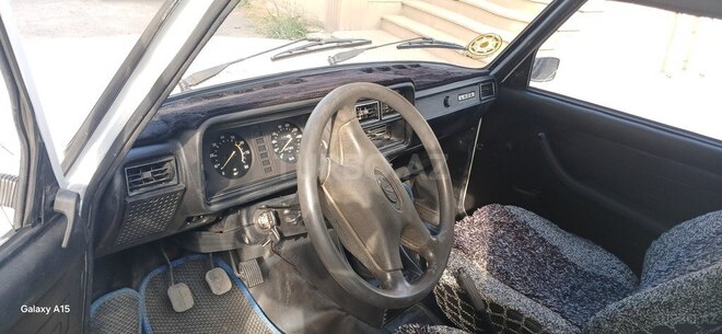 LADA (VAZ) 2107-6