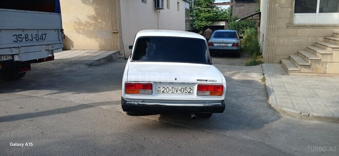 LADA (VAZ) 2107-4