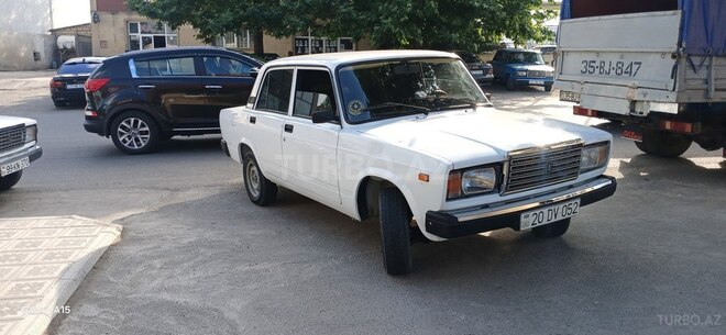 LADA (VAZ) 2107-2