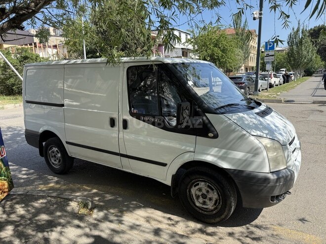 Ford Transit-2