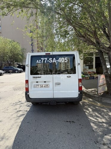 Ford Transit-4
