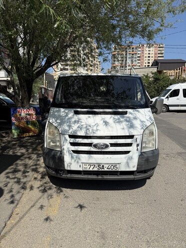 Ford Transit-1