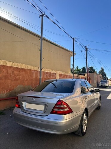 Mercedes C 200-7