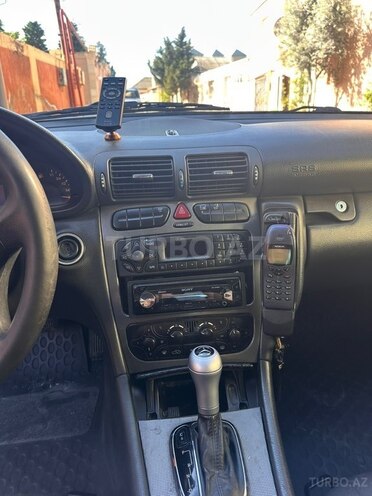 Mercedes C 200-10