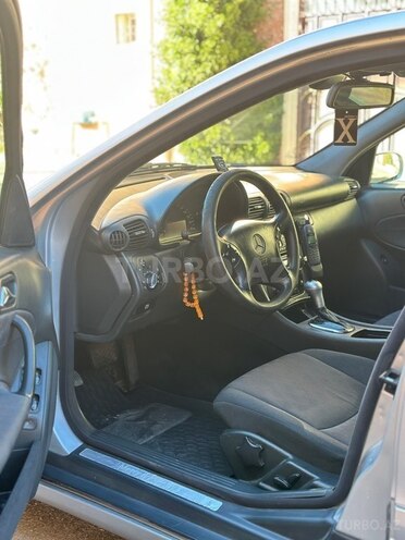 Mercedes C 200-8