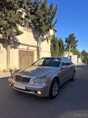 Mercedes C 200-4