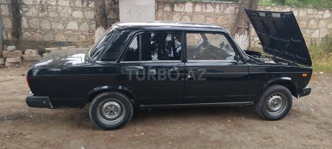 LADA (VAZ) 2107-4
