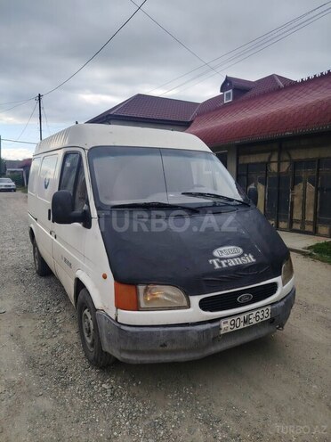 Ford Transit-3