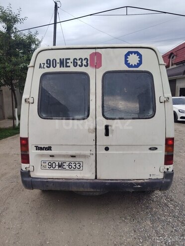 Ford Transit-7