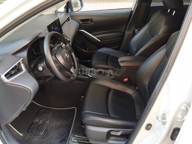Toyota Corolla Cross-13
