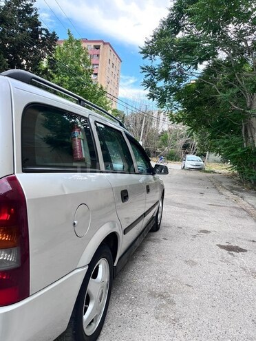Opel Astra-2