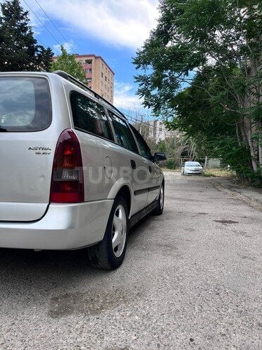 Opel Astra-12