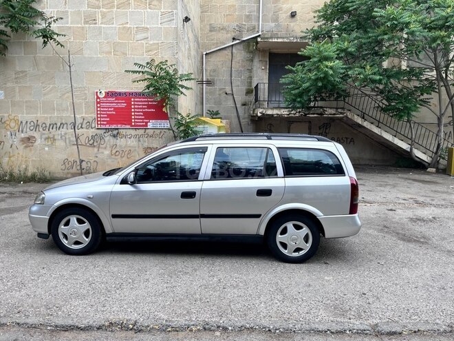 Opel Astra-10