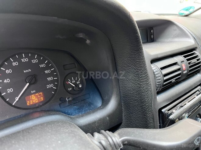 Opel Astra-8