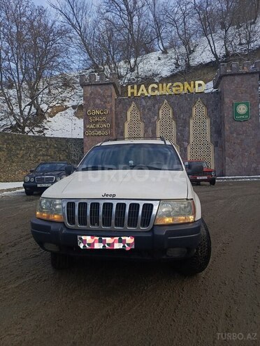 Jeep Grand Cherokee-1