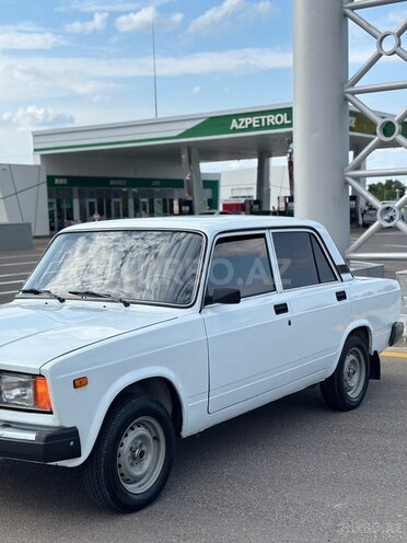 LADA (VAZ) 2107-4