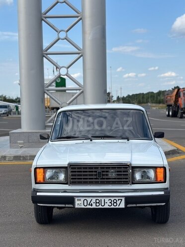 LADA (VAZ) 2107-1