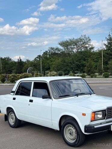 LADA (VAZ) 2107-5