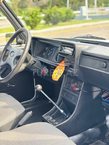 LADA (VAZ) 2107-11