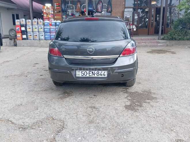 Opel Astra-2