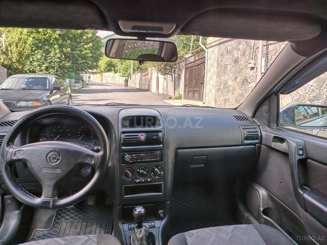 Opel Astra-10