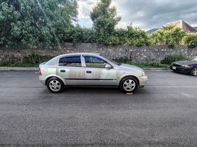Opel Astra-8