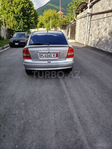 Opel Astra-7