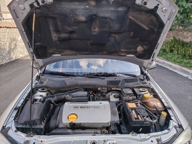 Opel Astra-12