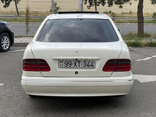 Mercedes E 280-6