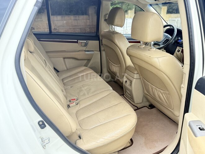 Hyundai Santa Fe-10