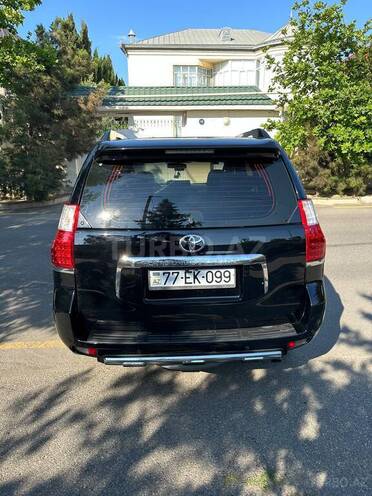 Toyota Land Cruiser Prado-4