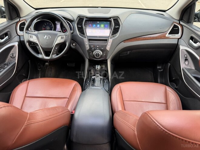 Hyundai Santa Fe-12