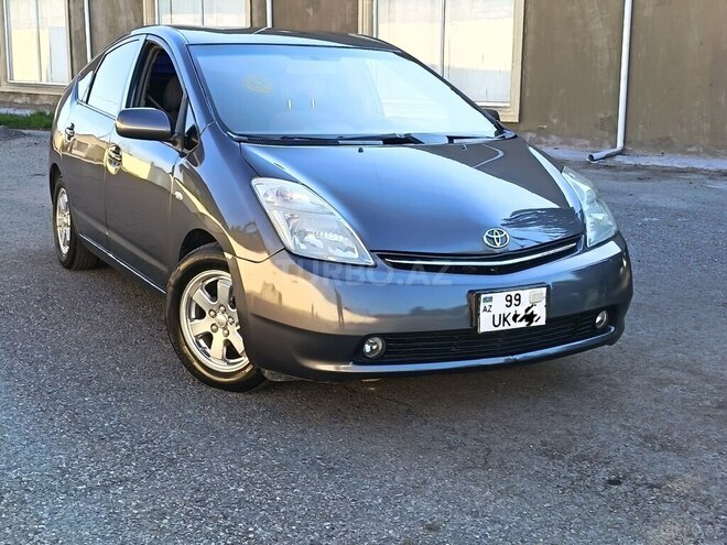 Toyota Prius-2