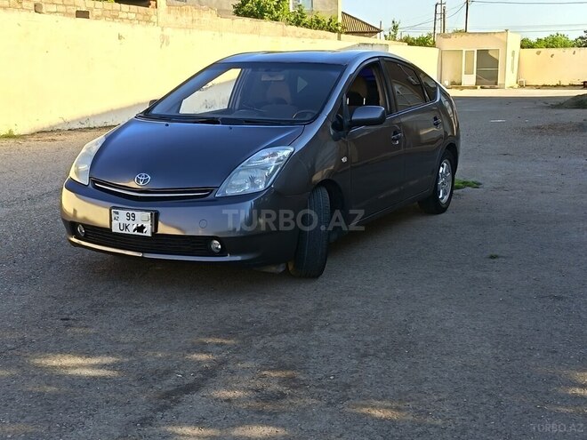 Toyota Prius-1